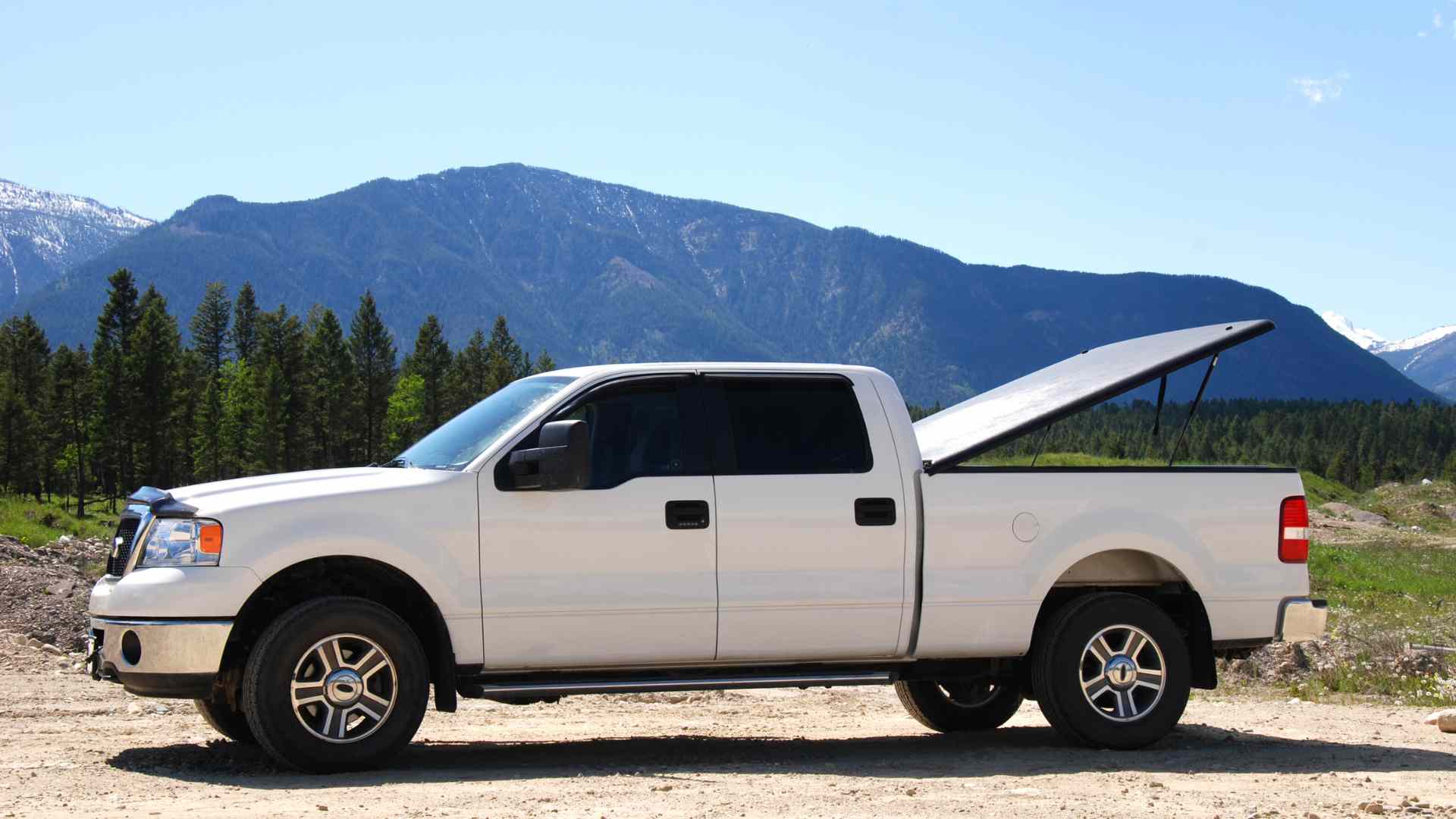 Top Fuel Efficient Trucks for 2024 and 2025 in Canada YST Auto Sales Blog